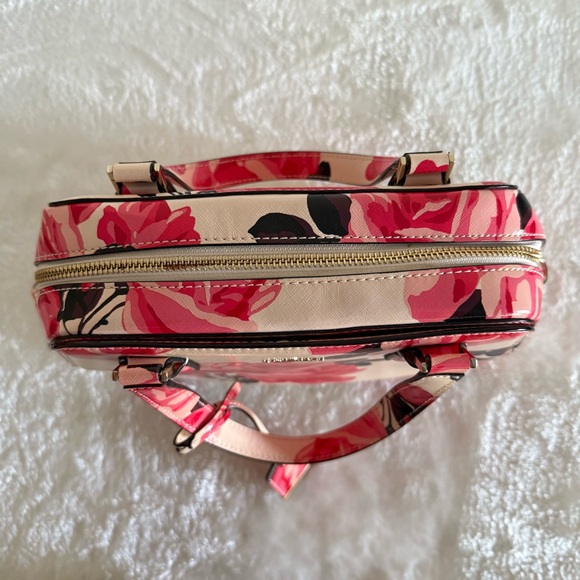 Kate Spade Cameron Street Roses Little Babe handbag / crossbody - Picture 12 of 17